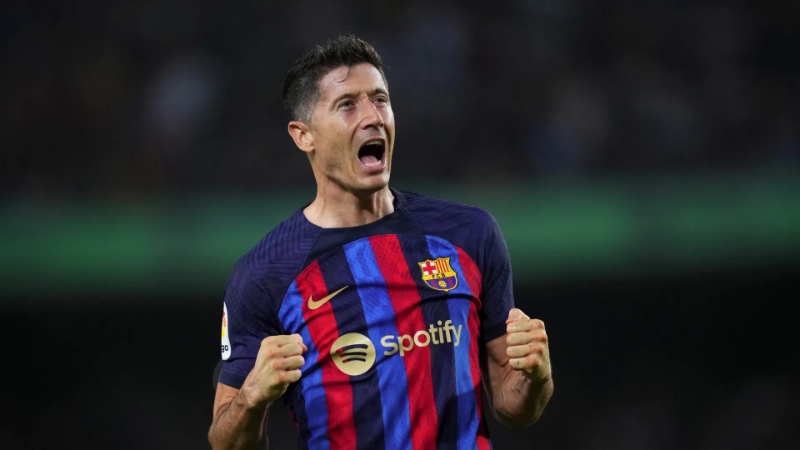 MU muốn ký hợp đồng với Lewandowski