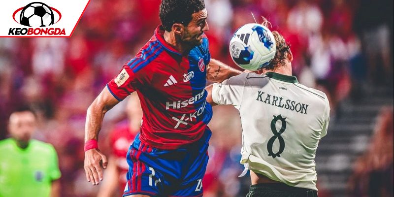Hammarby giữ bộ khung ổn định, Rakow thiếu hai hậu vệ